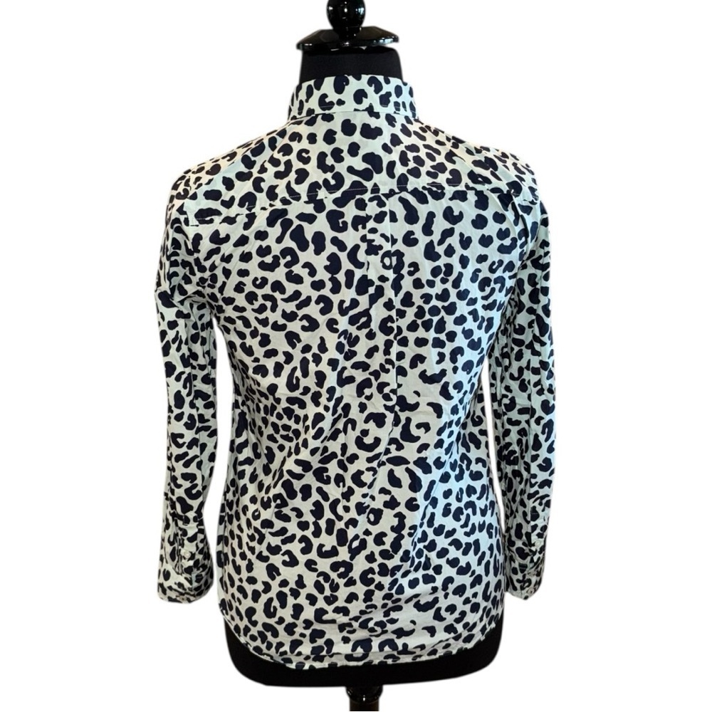 TALBOTS CLASSIC COTTON SHIRT - GRAPHIC CHEETAH Women’s Large - Mint Green/Navy - Picture 4 of 15